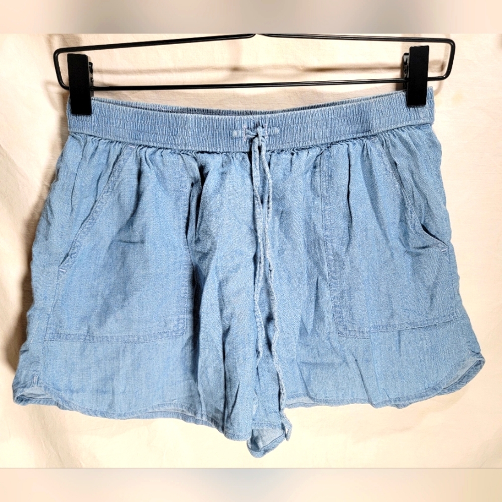 Hollister size small woman's stretch drawstring shorts really nice! ❤💙🩵💜💚